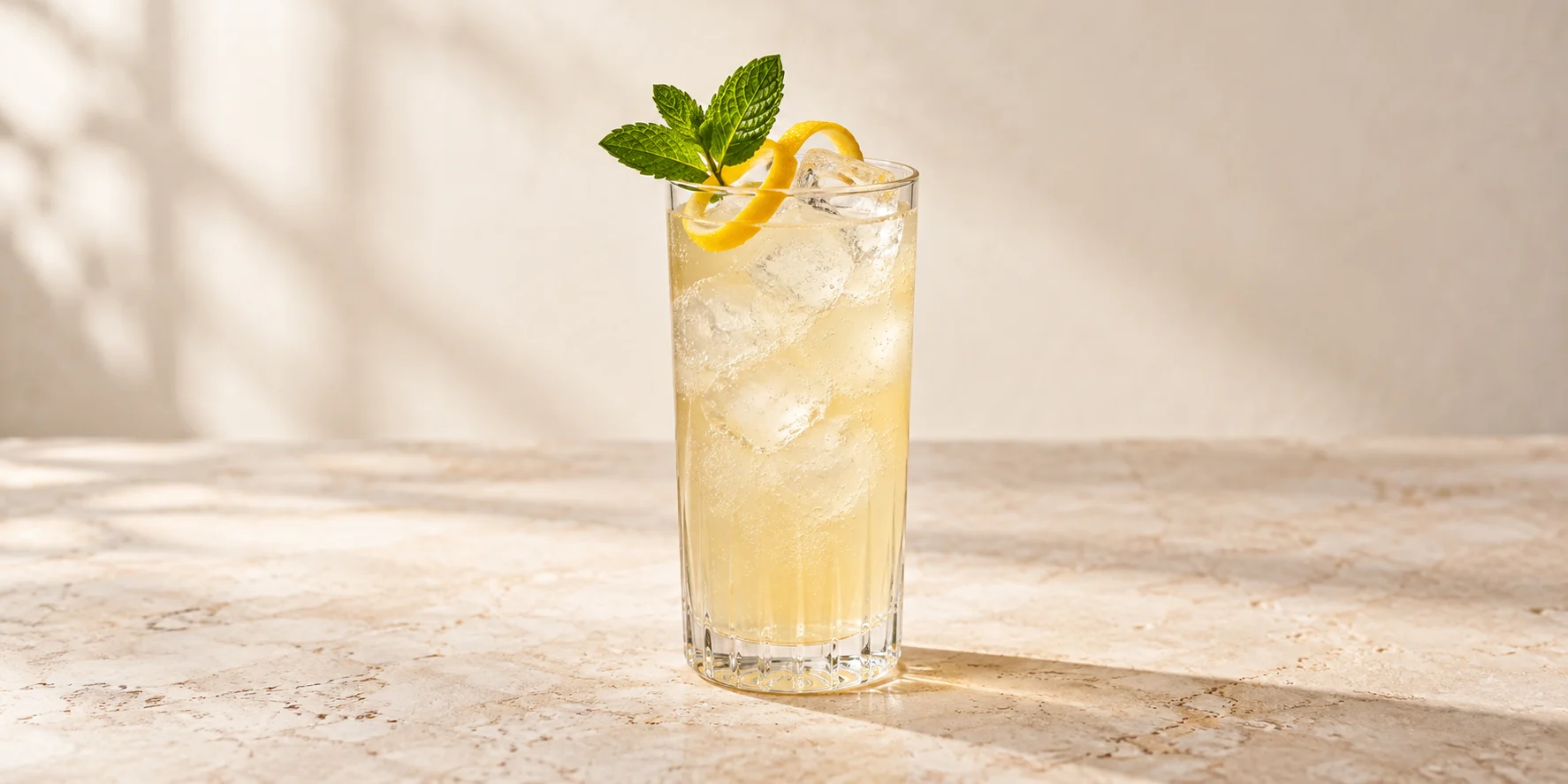 Shou Mei Honey Gin Fizz