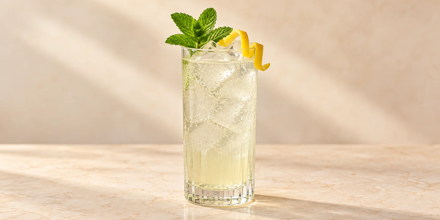 Lu'an Gua Pian Gin Fizz