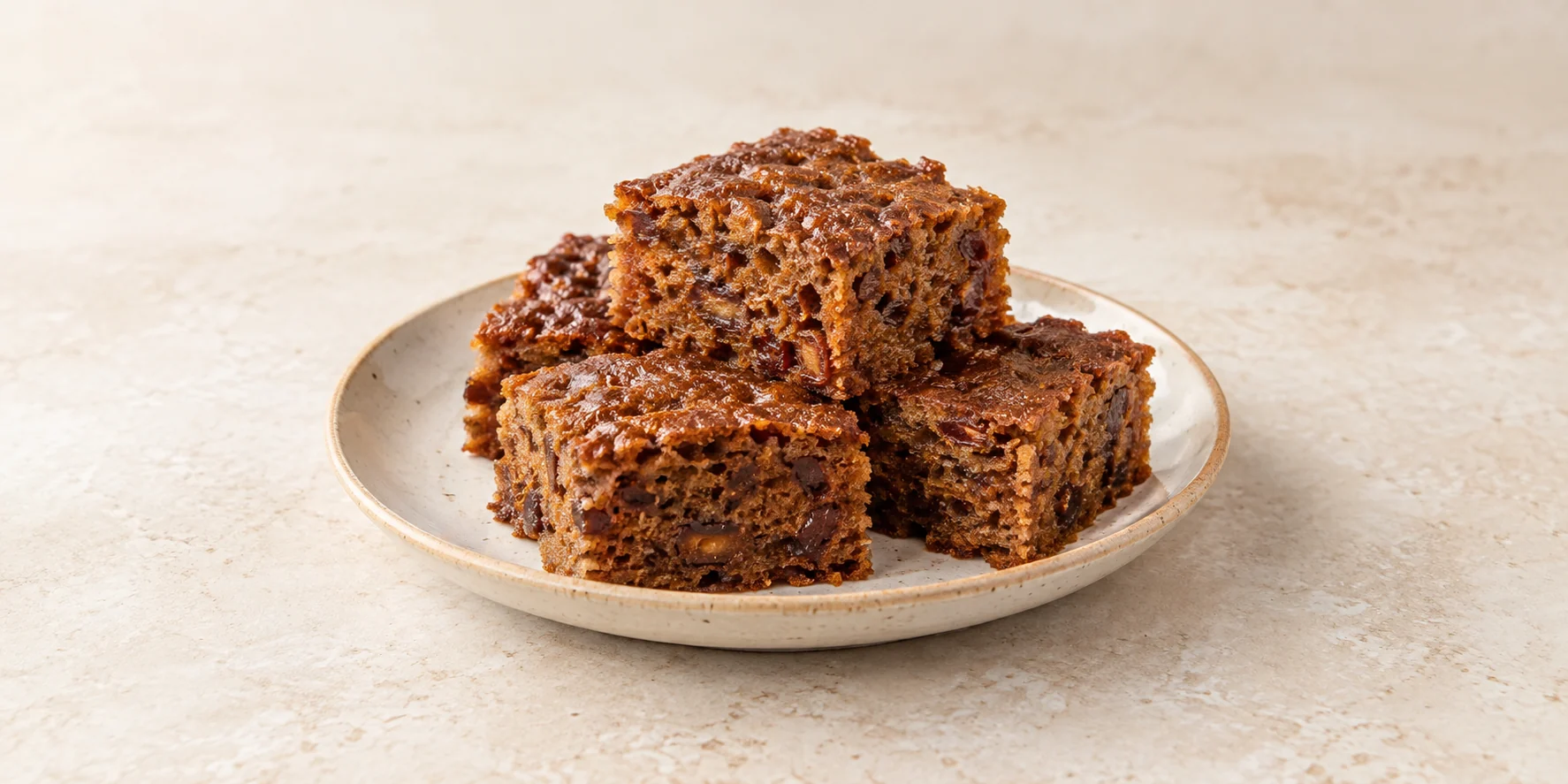 Fu Zhuan Tea and Date Sticky Cake